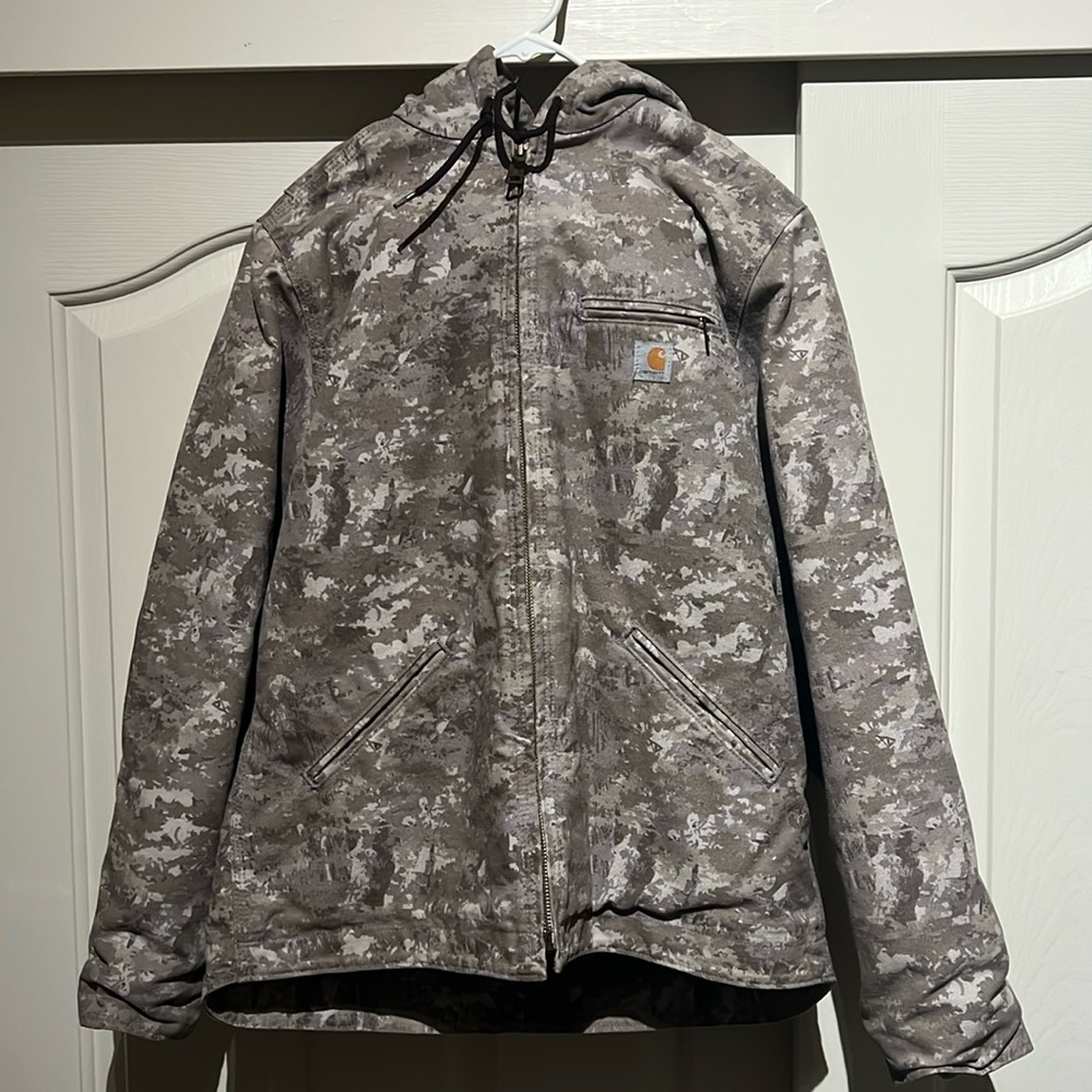 Carhartt women’s army camouflage jacket